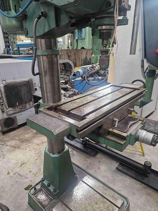 Gebruikt 1990 Trapano A Colonna Rexon Rdm 700 Mpf 35