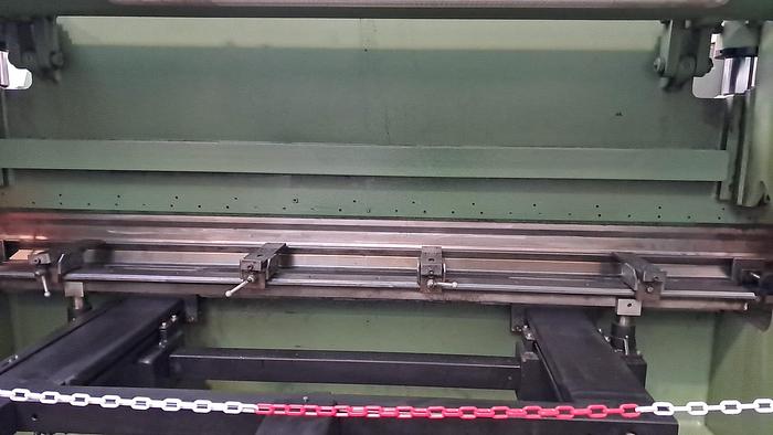 Usato Piegatrice IMAL 3000 x 50 TON Usata