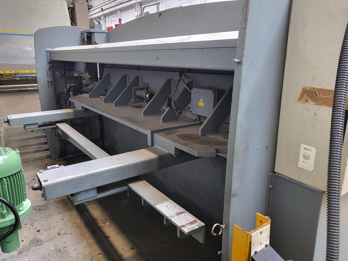 Used Cesoia Haco 3000 x 6