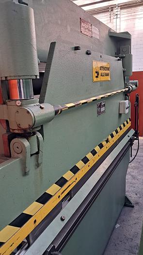 Gebruikt Piegatrice Masperi 2050 x 50 Ton