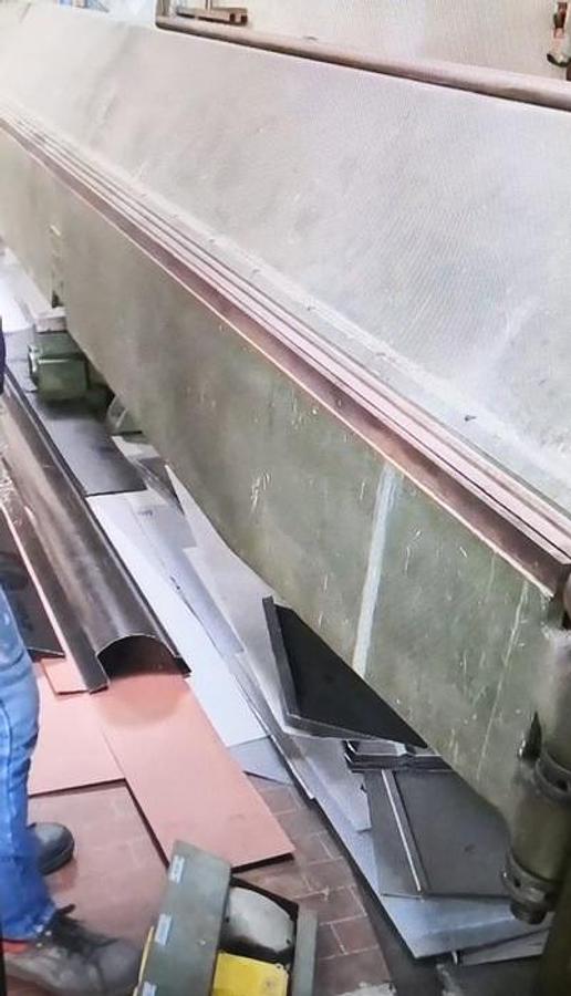 Usato Piegatrice Hyllus 6000 x 2