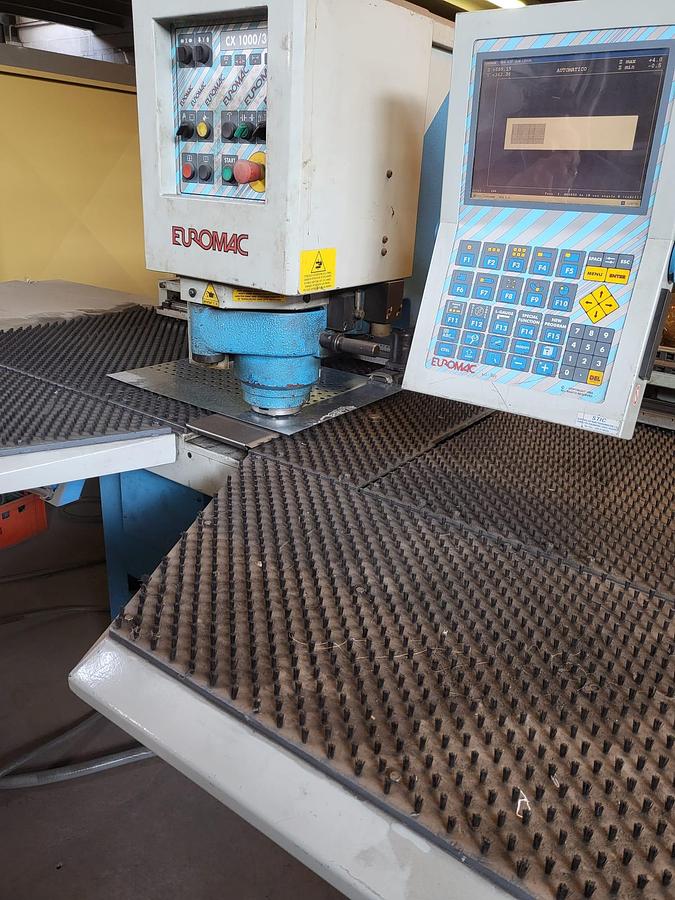 Gebruikt Punzonatrice Euromac Cx 1000/30-30Ton-Cnc