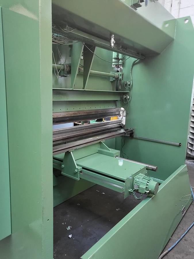 Gebraucht Piegatrice LVD 3000 x 110 Ton Usata