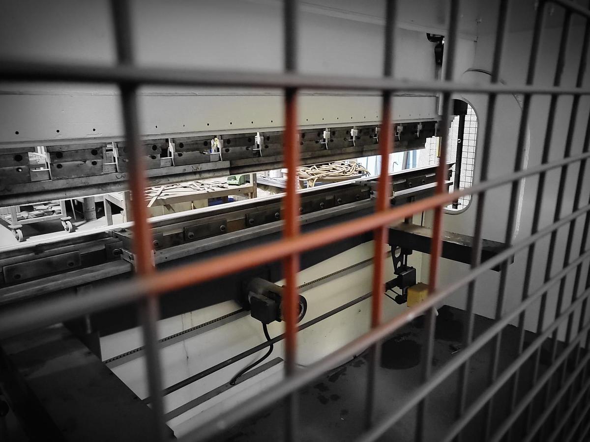 Usato Piegatrice Sala 3000 x 110 ton