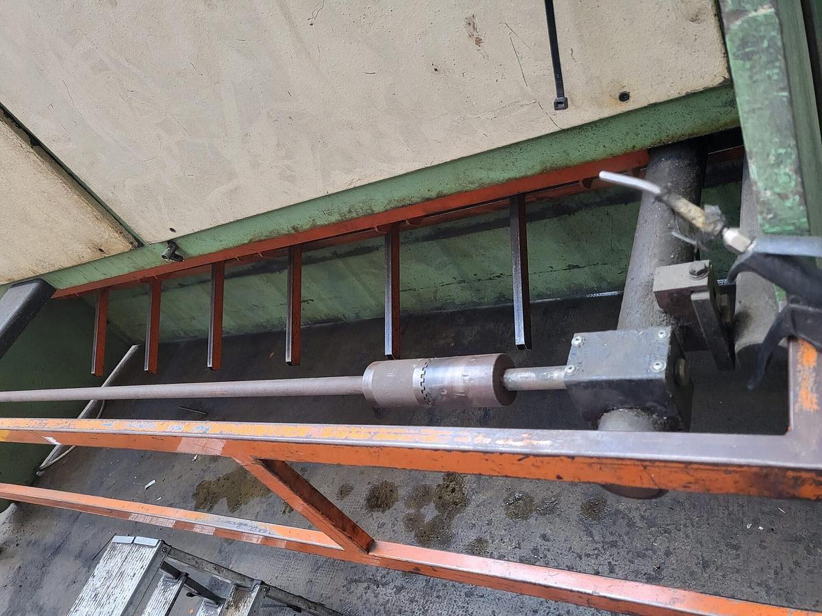 Usado Cesoia Gasparini 3000 x 3-4