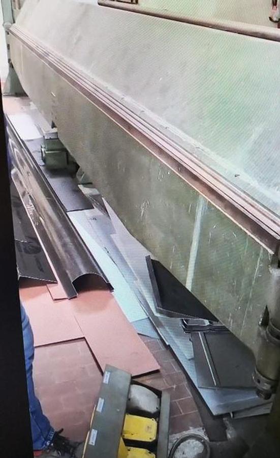 Usato Piegatrice Hyllus 6000 x 2