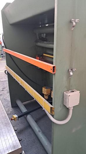 Gebruikt Piegatrice Masperi 2050 x 50 Ton