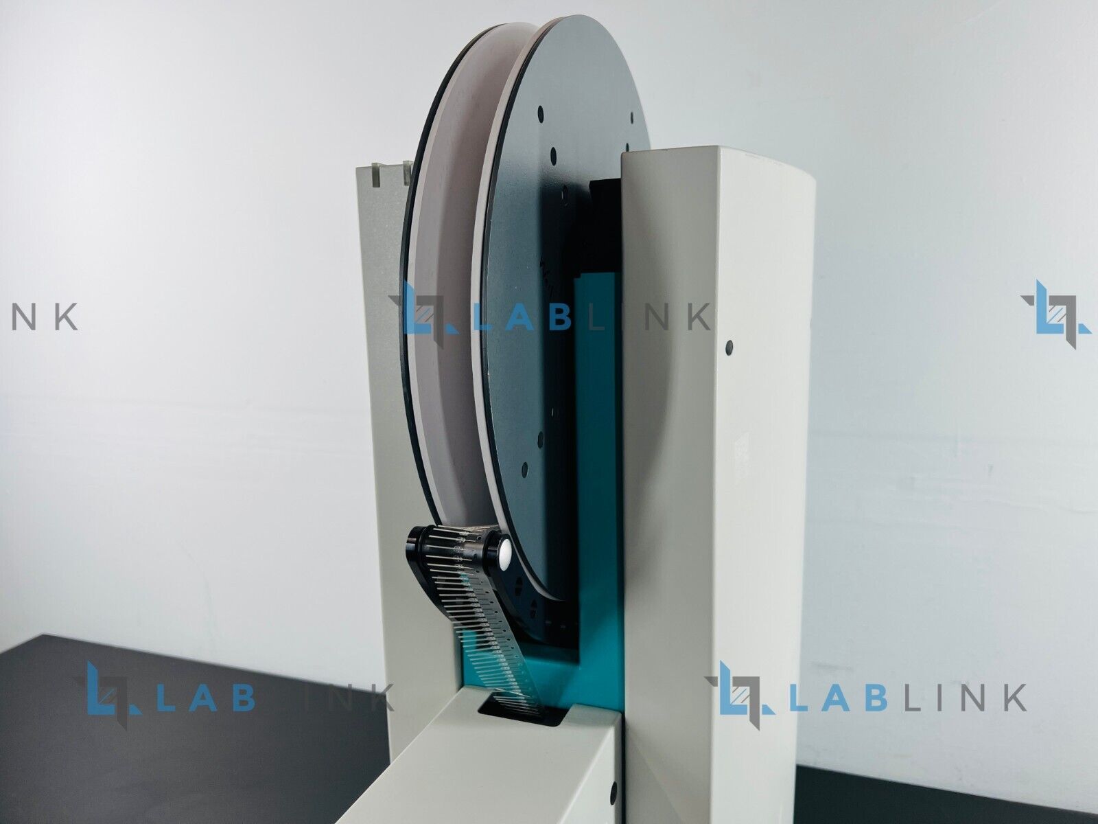 Used TTP Labtech Mosquito 8B Liquid Handling Robot with WARRANTY