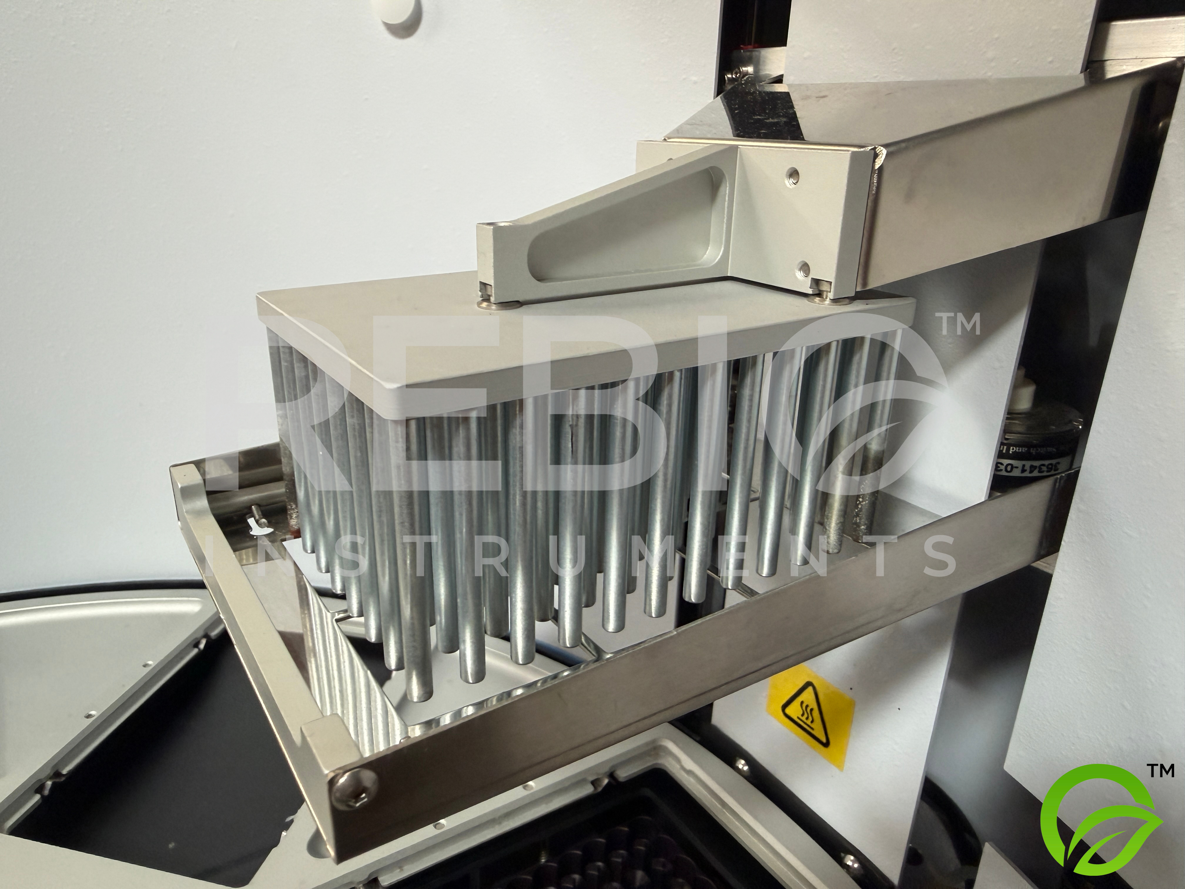 Used Thermo Scientific KingFisher Flex Magnetic Particle Purification System | 96-Well | Nucleic Acid & Protein Extraction | (Corrosion on Magnetic Pin)