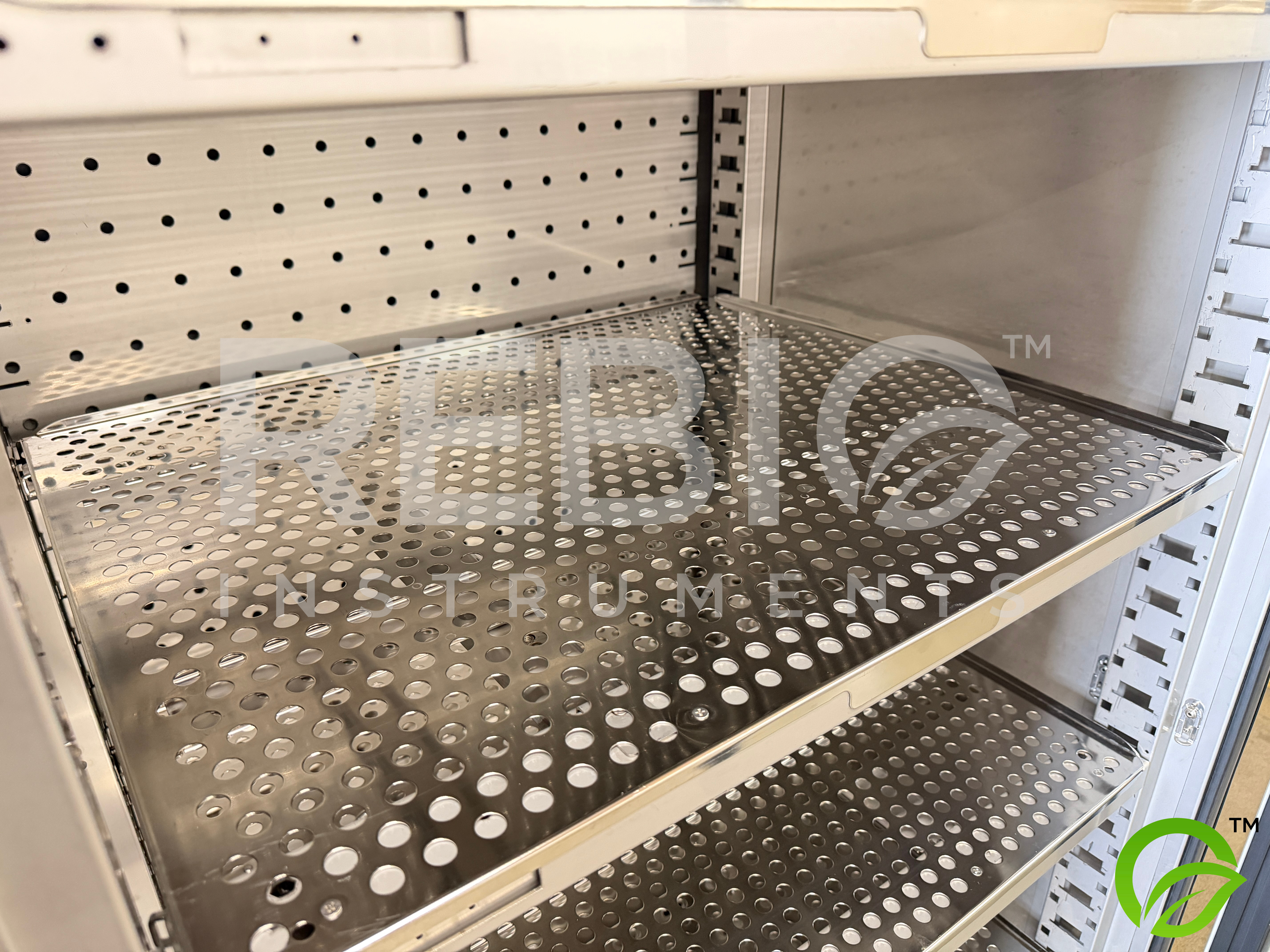 Used Caron 7400-33 Reach-In CO2 Incubator + Integrated Condensate Recirculating System