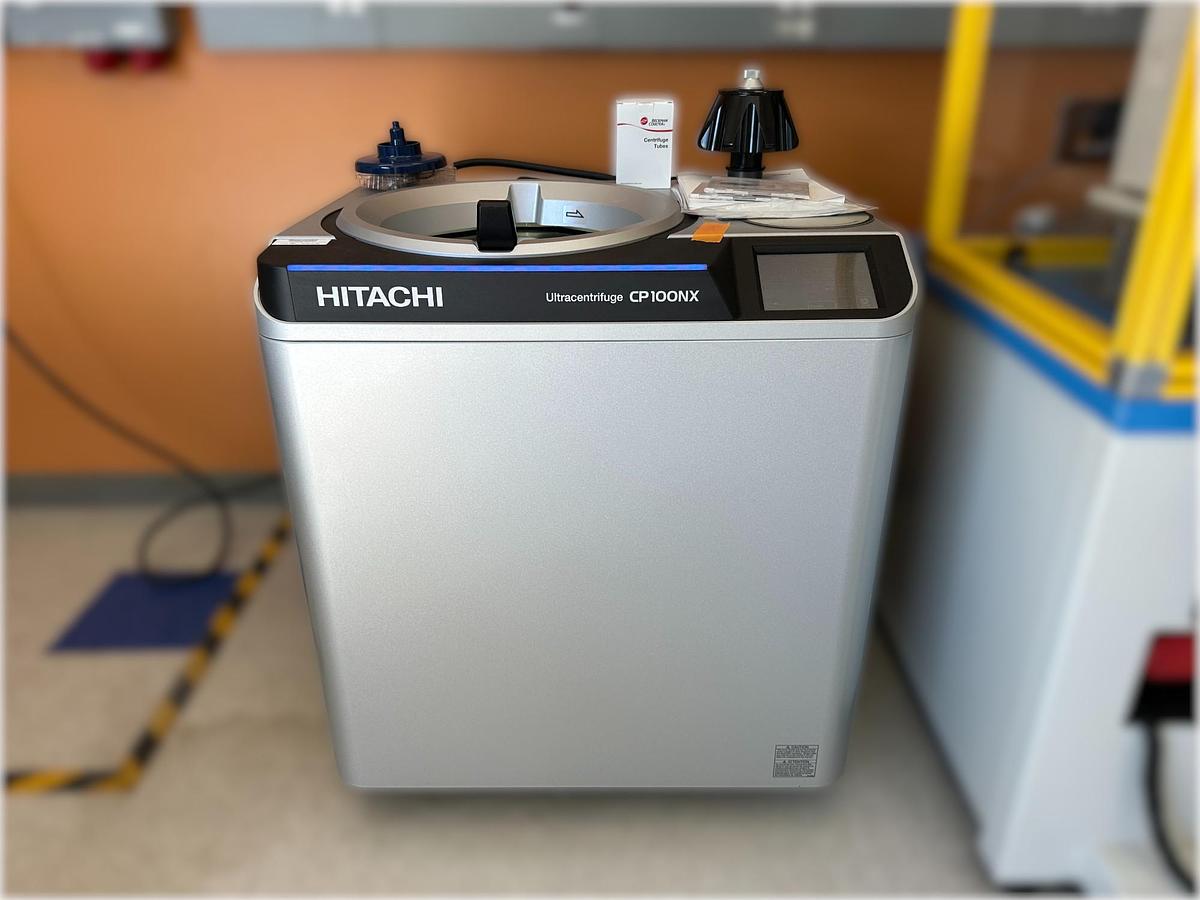 Used Hitachi CP100NX Ultracentrifuge with Accessories