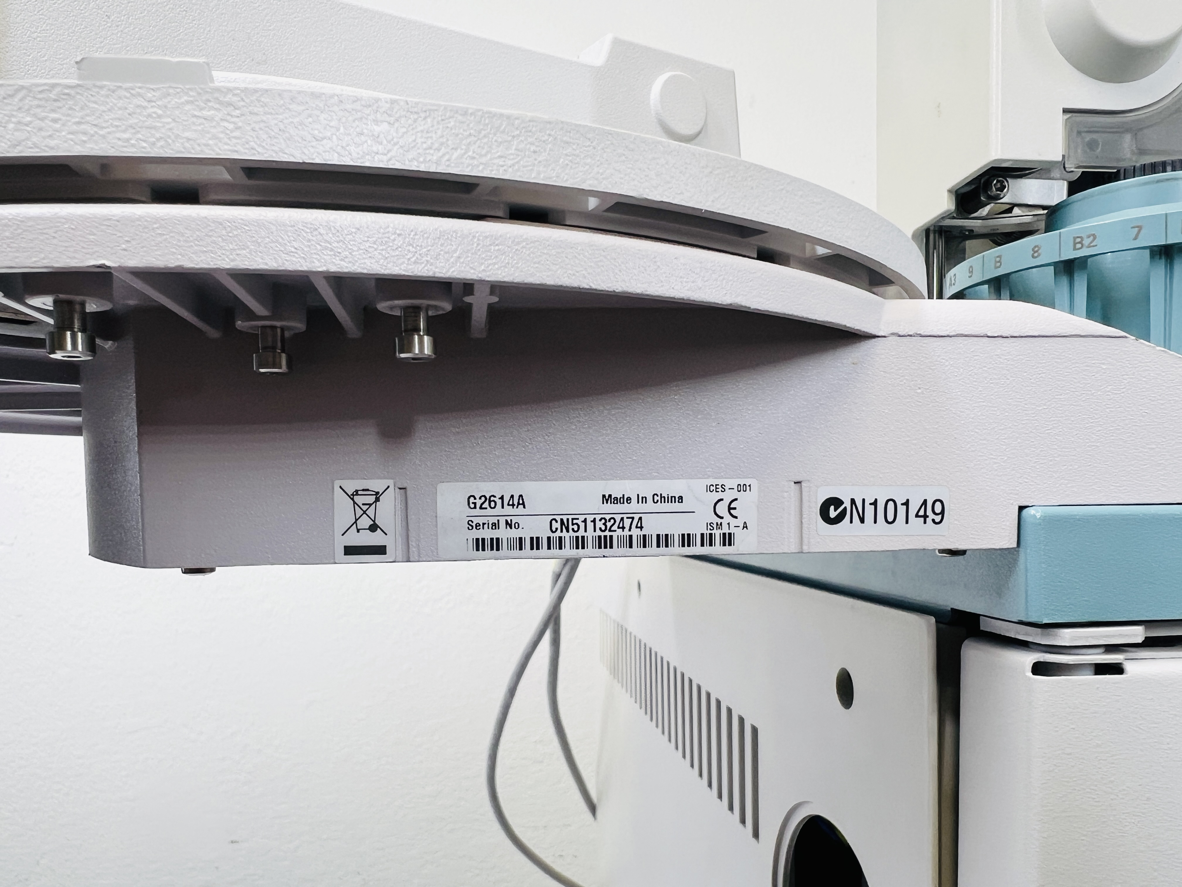 Used Agilent 6890N Gas Chromatograph (GC) with MassHunter Software 