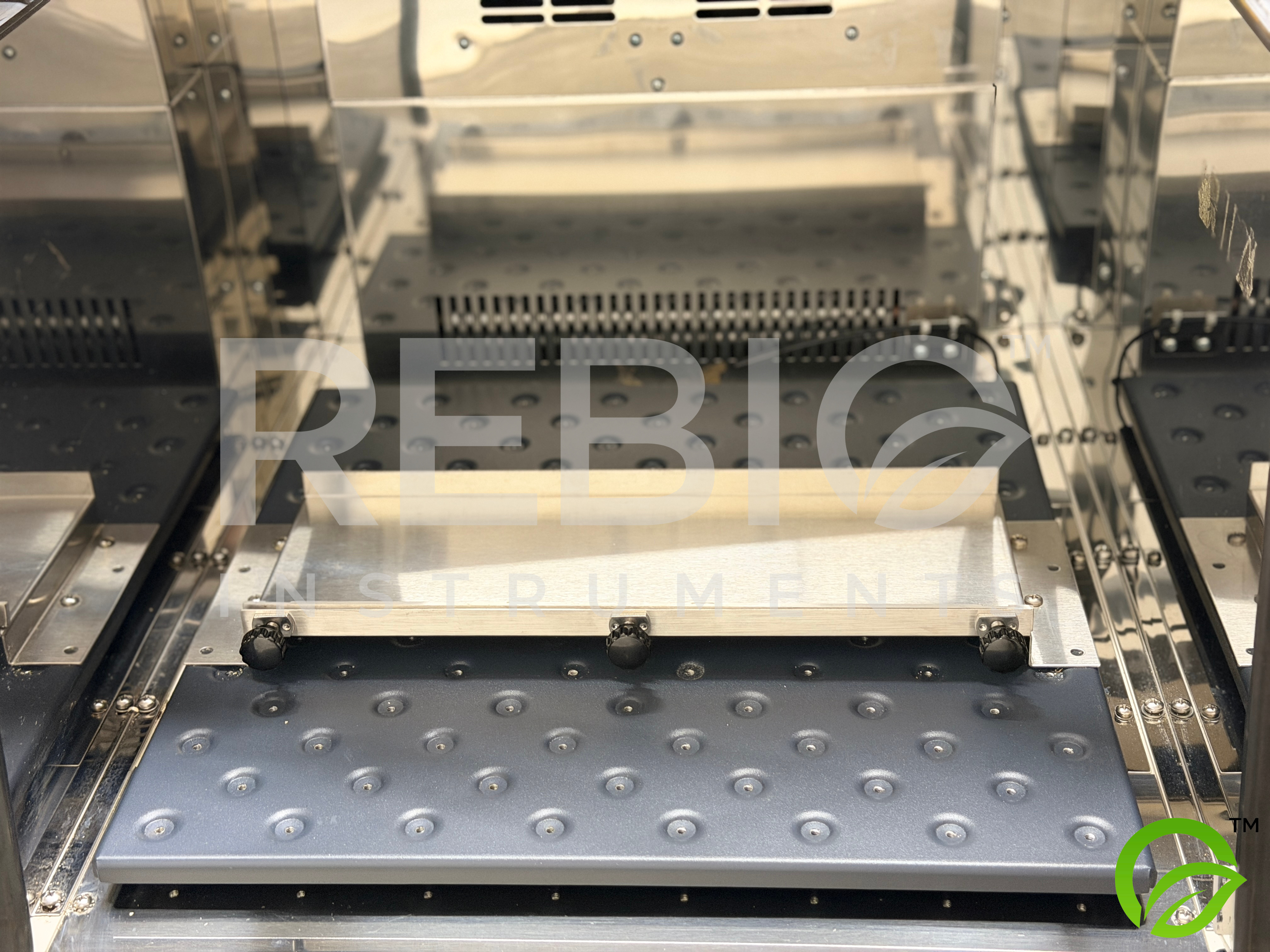 Used New Brunswick Classic C24KC Refrigerated Benchtop Incubator Shaker — Tested, Fully Functional