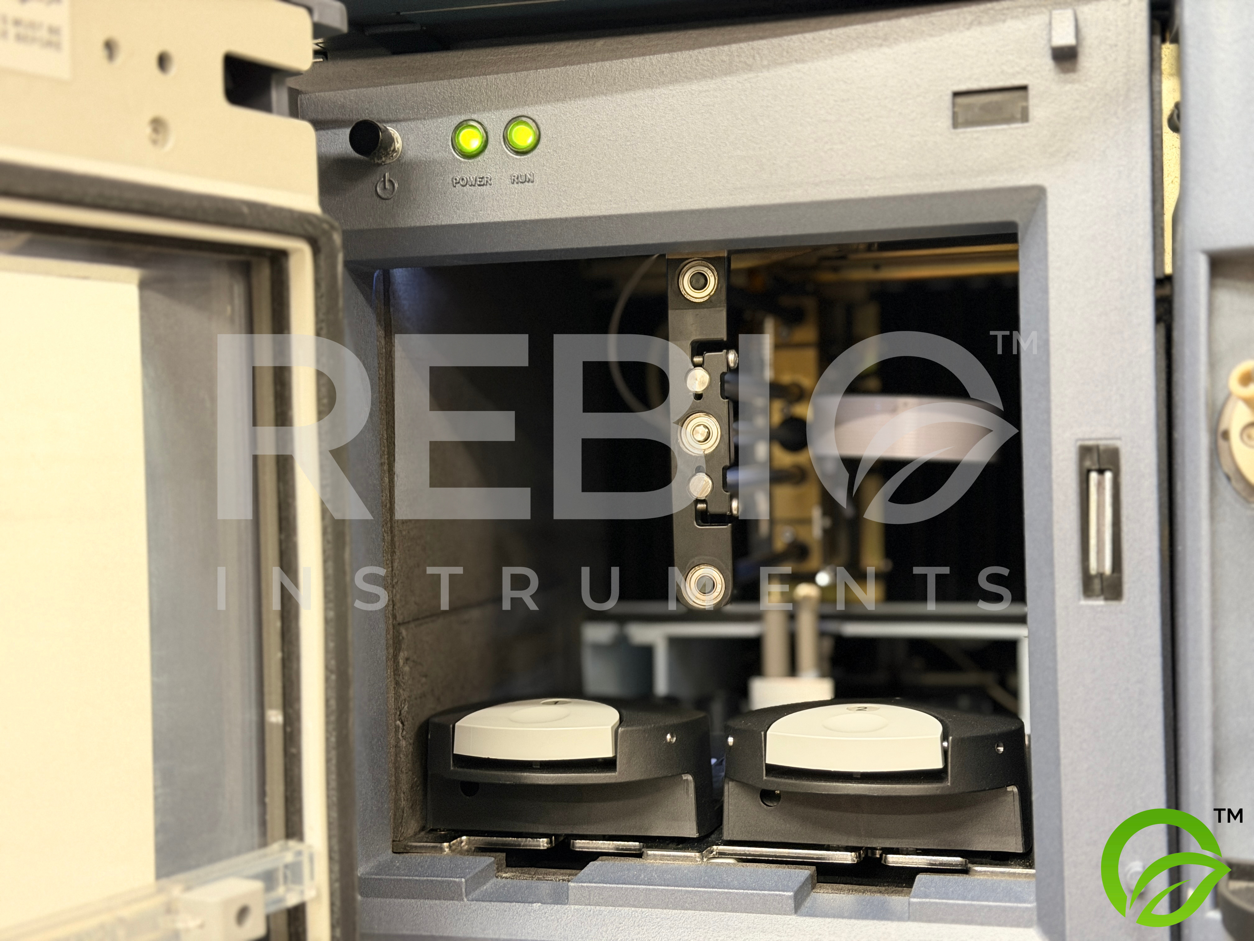 Used Waters ACQUITY with BSM + Sample Manager + TUV