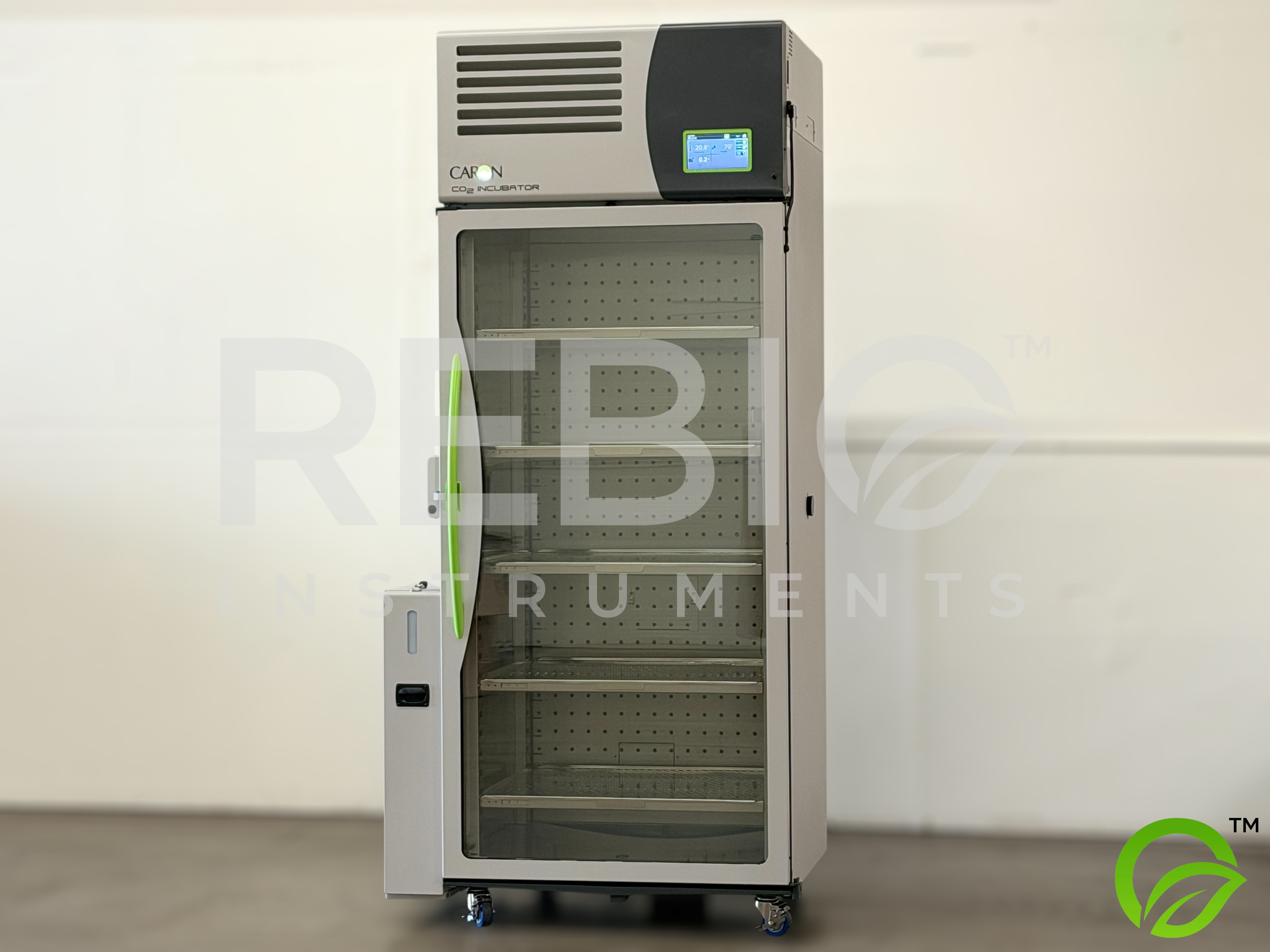 Used Caron 7400-33 Reach-In CO2 Incubator + Integrated Condensate Recirculating System 