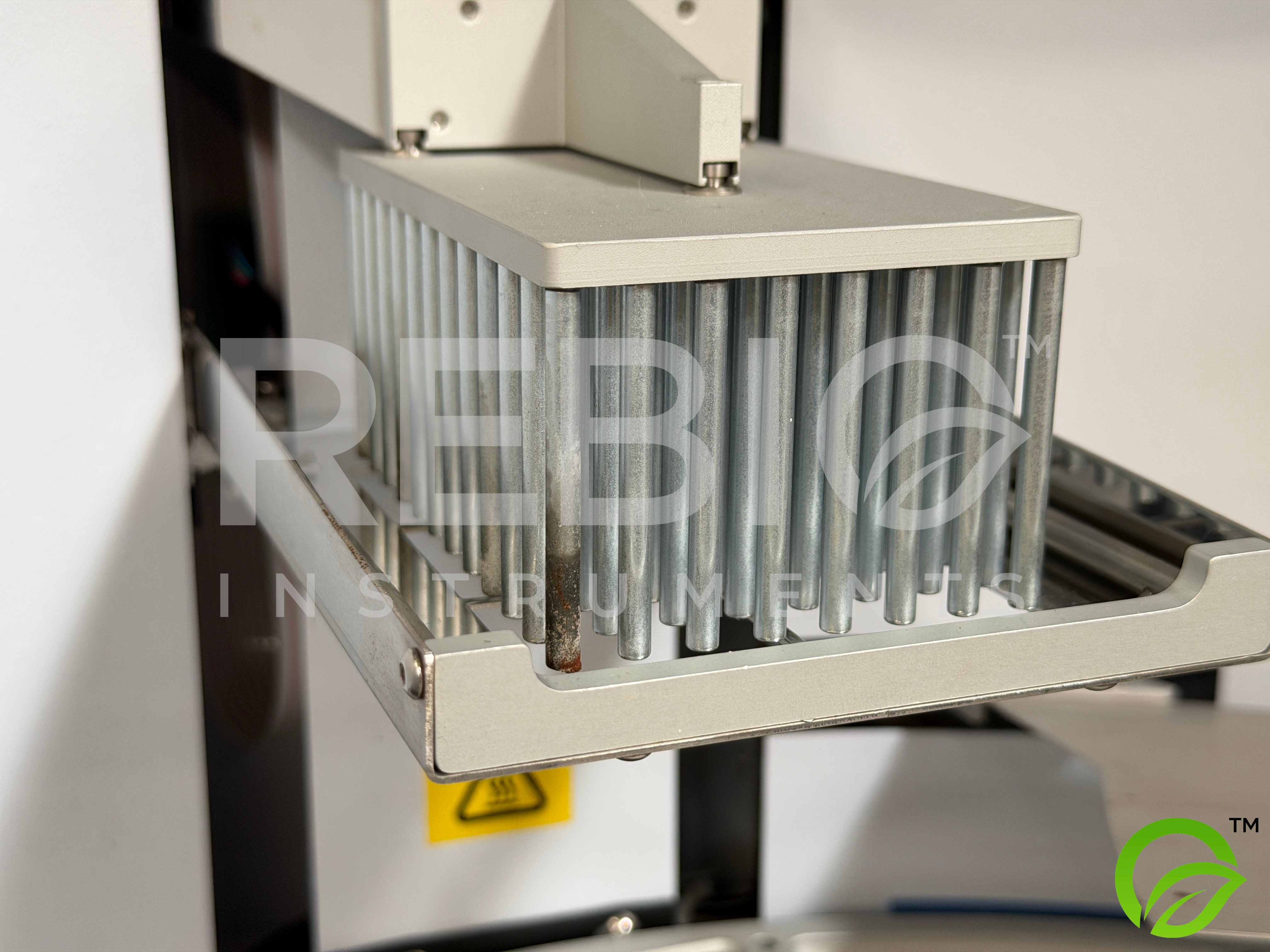 Used Thermo Scientific KingFisher Flex Magnetic Particle Purification System | 96-Well | Nucleic Acid & Protein Extraction | (Corrosion on Magnetic Pin)