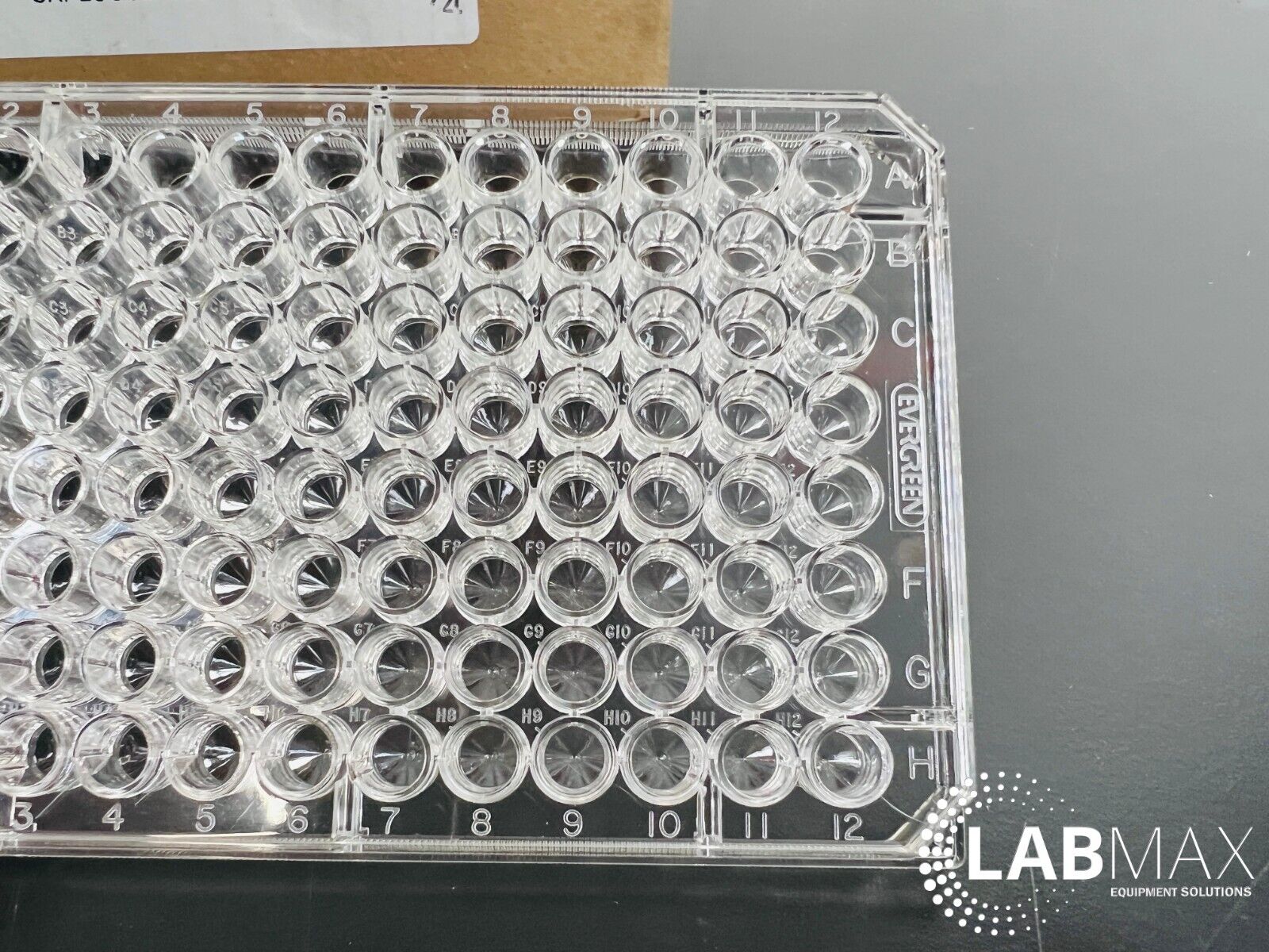 Caplugs 96-Well Microplate  Evergreen Sterile 222-8051-V1KE1 ( Case of 100 )