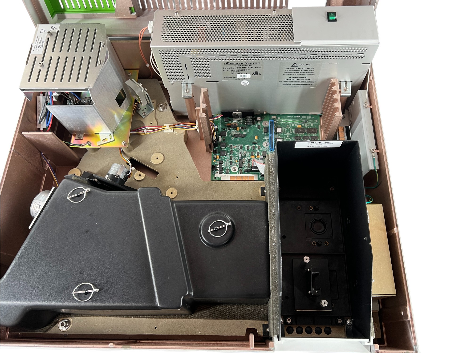 Used Perkin Elmer Lambda 25 UV/VIS Spectrometer