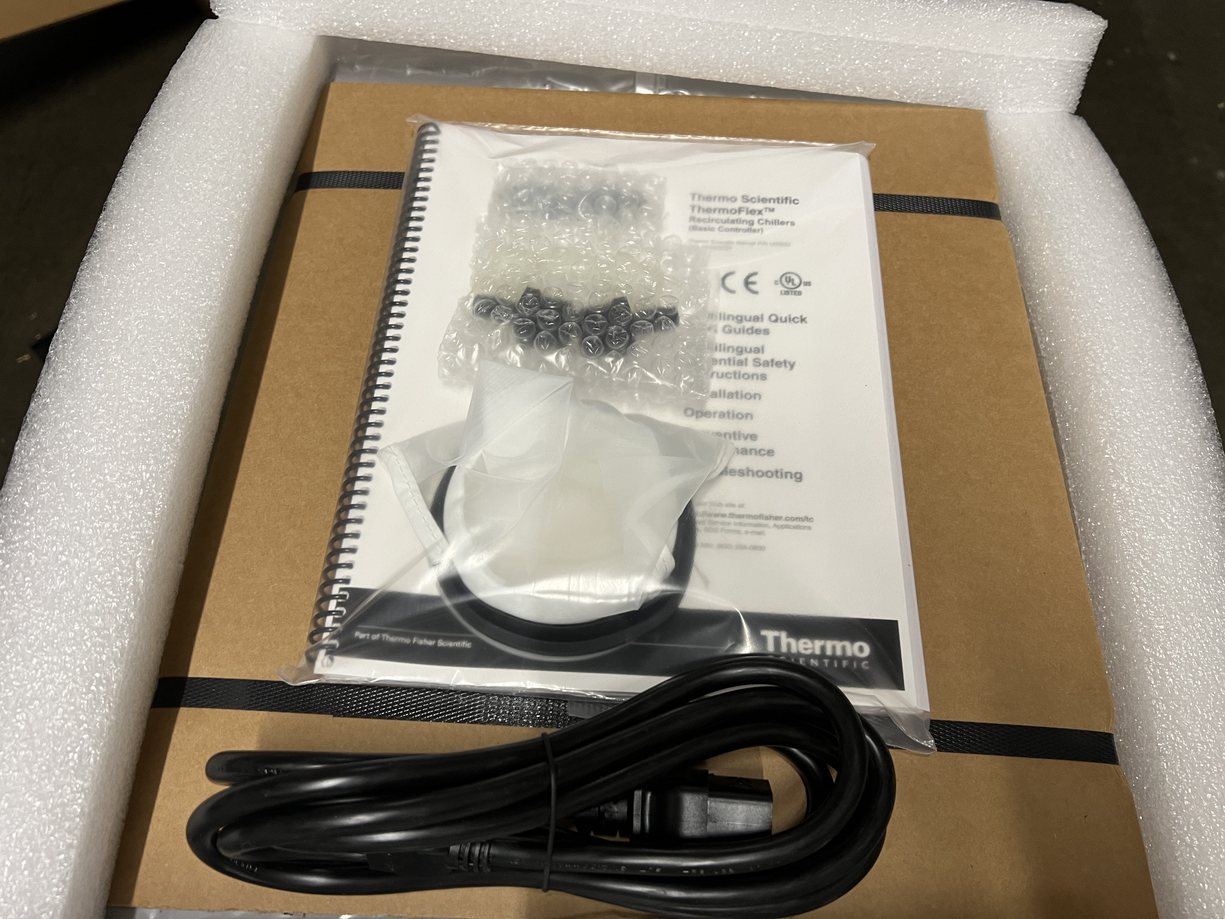 Used NEW Thermo Scientific Neslab ThermoFlex 900 Recirculating Chiller