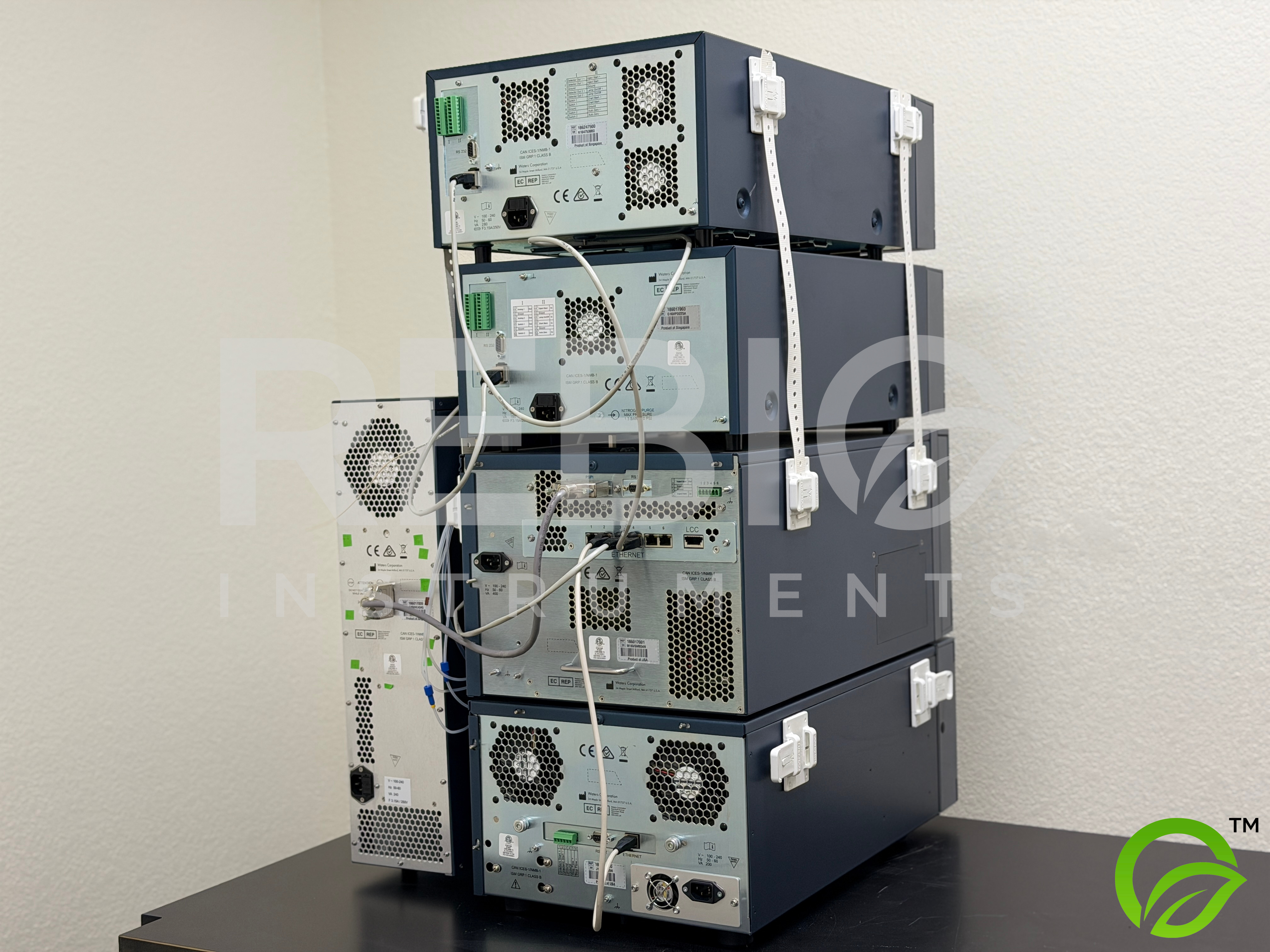 Used Waters ACQUITY Arc System Dual Detection QSM-R Pump + SM-FTN-R Autosampler