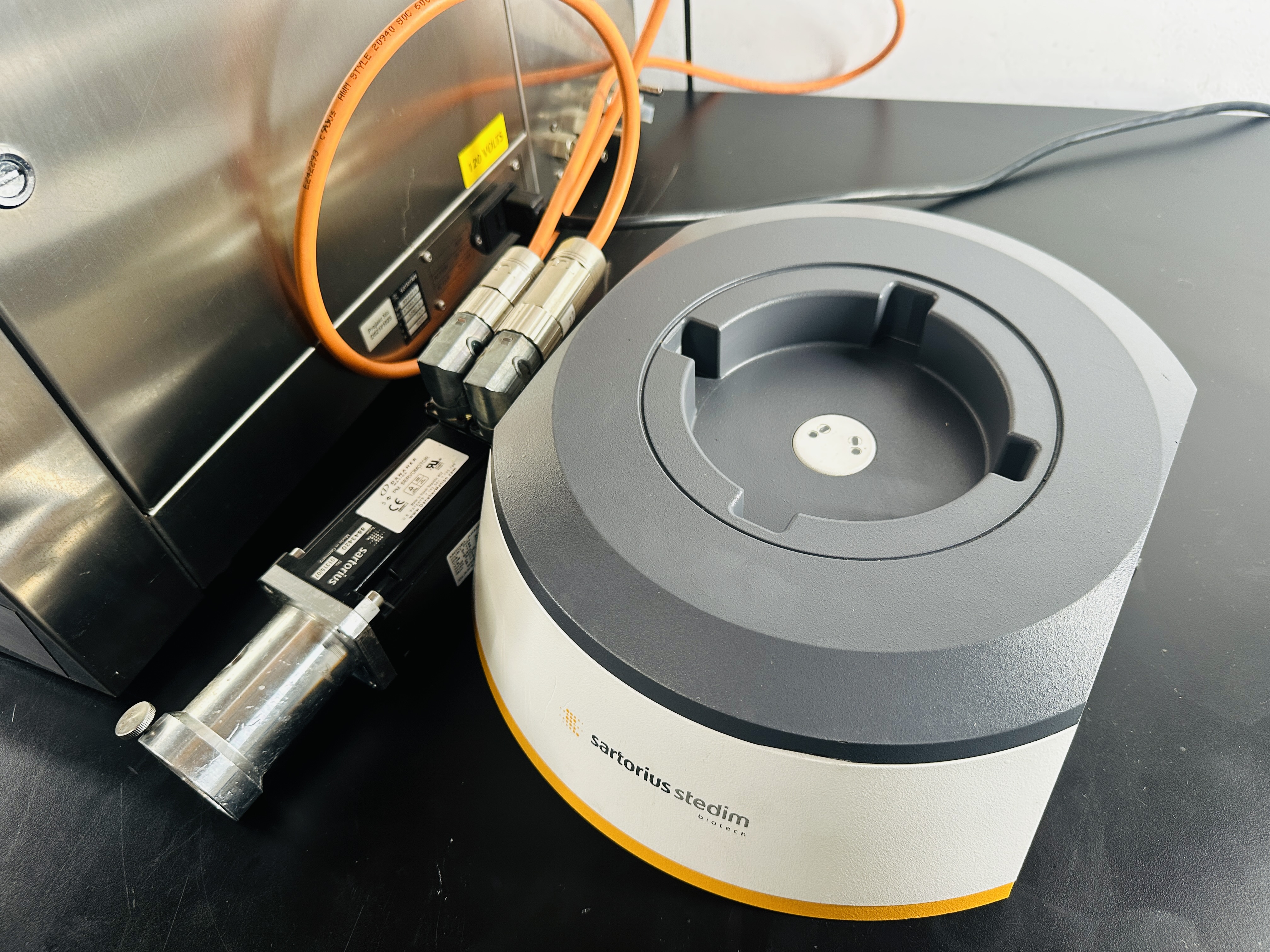 Used Sartorius Biostat B-Plus 8843415 Benchtop Bioreactor Controller with Accessories