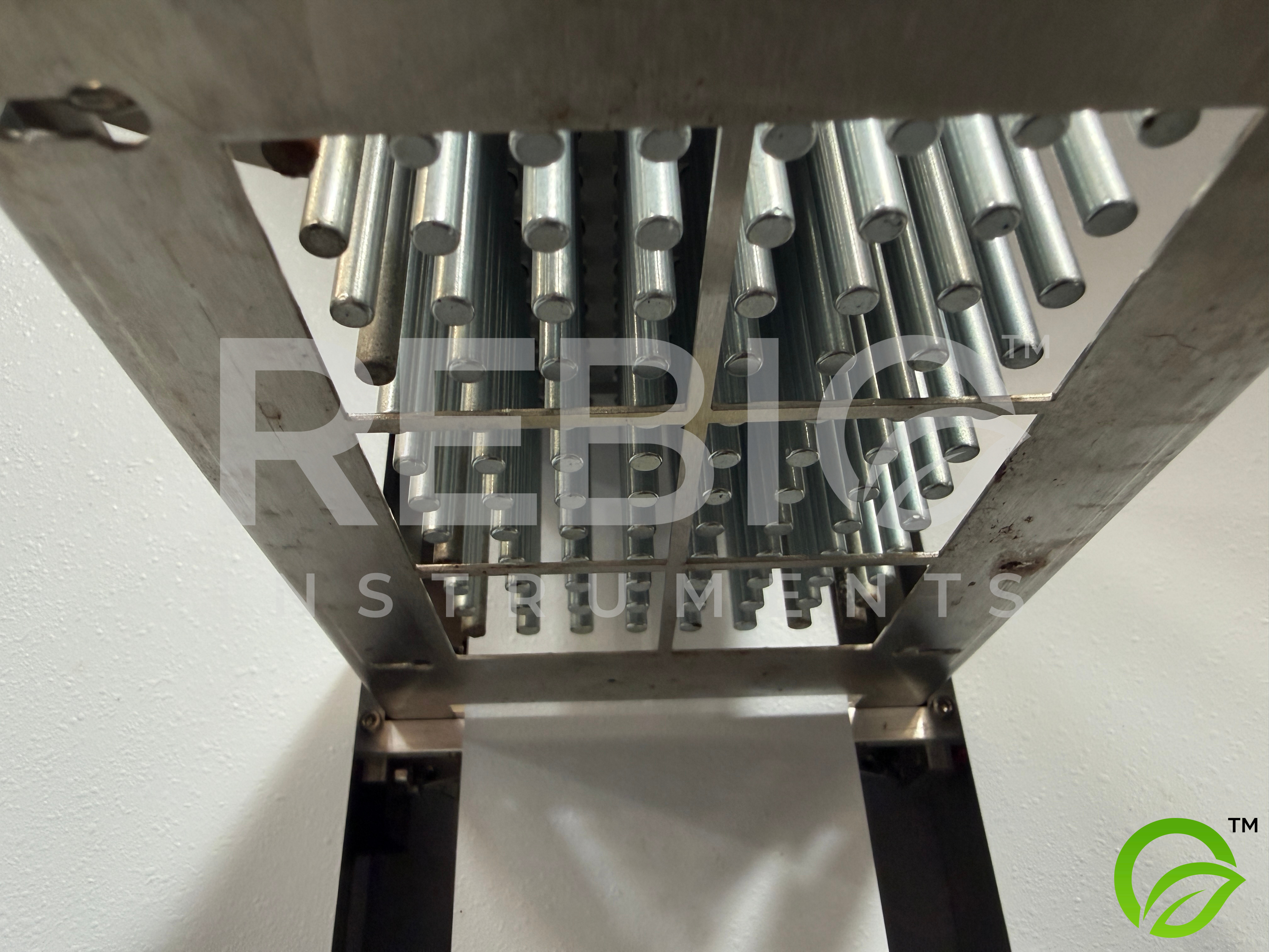 Used Thermo Scientific KingFisher Flex Magnetic Particle Purification System | 96-Well | Nucleic Acid & Protein Extraction | (Corrosion on Magnetic Pin)