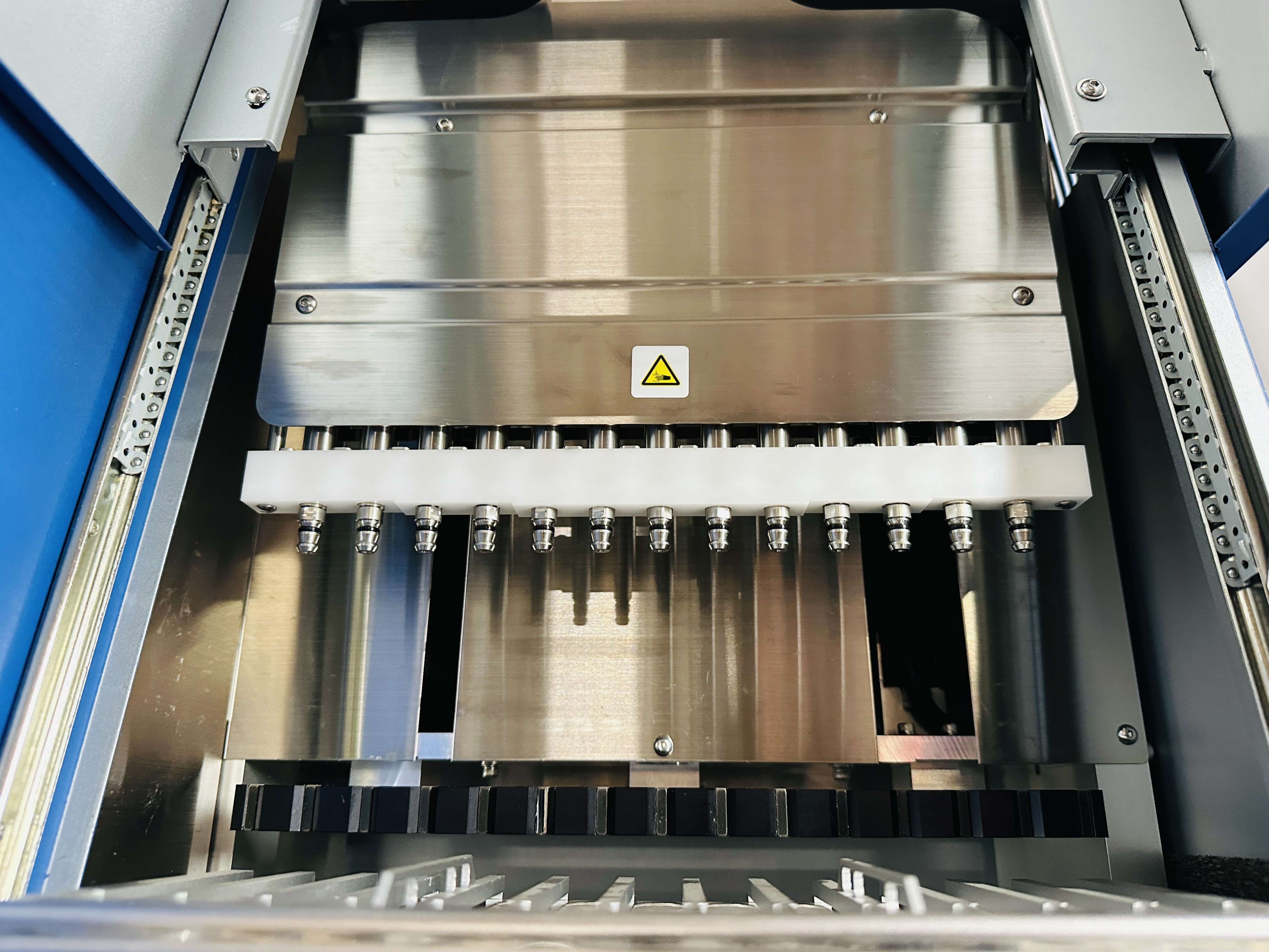 Used Applied Biosystems AutoMate Express Nucleic Acid Extraction System