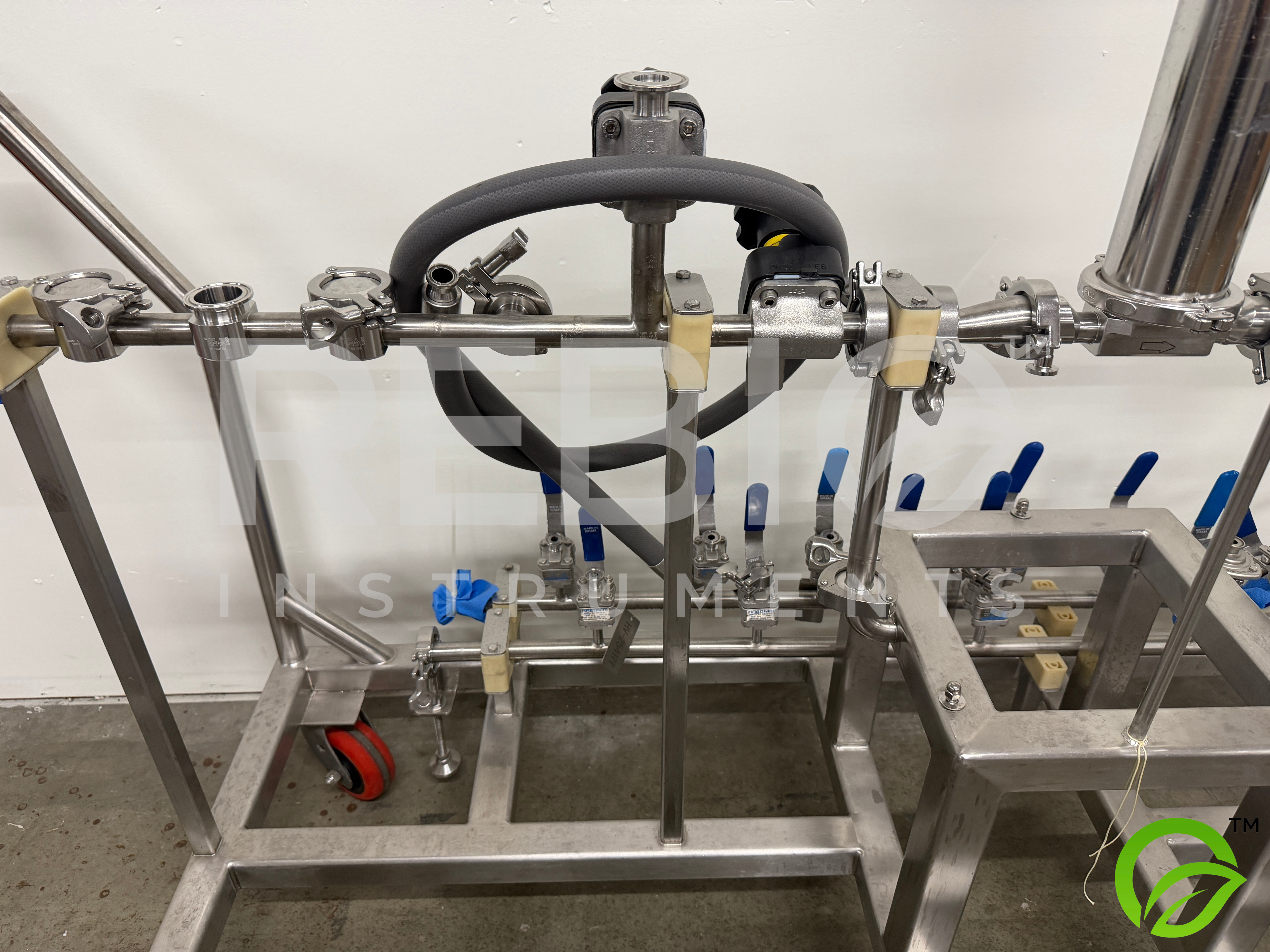 Used Kinetics / Pall Advanta Bioprocessing Filtration Skid VF-2540 | 316SS | Habonim High-Purity Ball Valve Manifold | Pall Advanta Filter Housing | Mobile Pharma Cart — GMP Ready