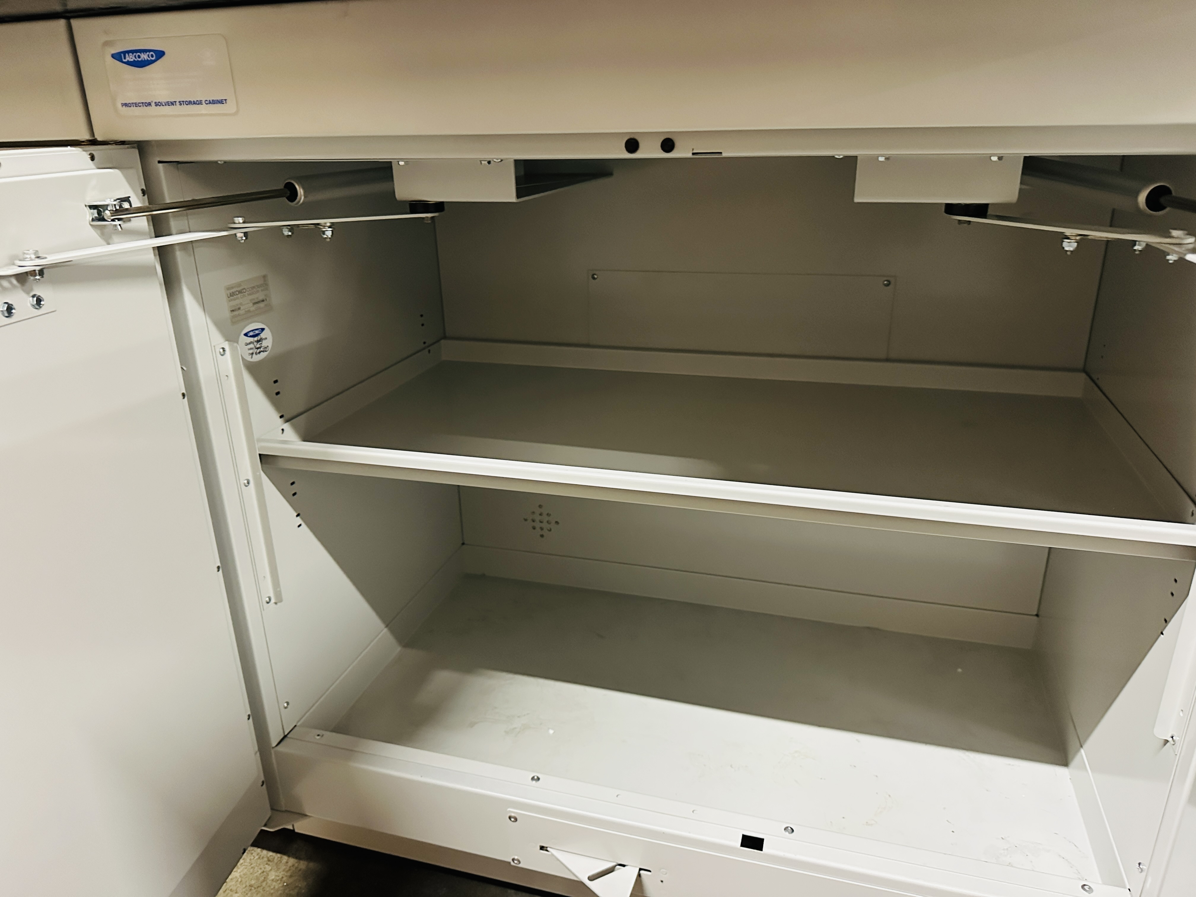 Used Labconco Protector Premier 6-Foot Laboratory Fume Hood 