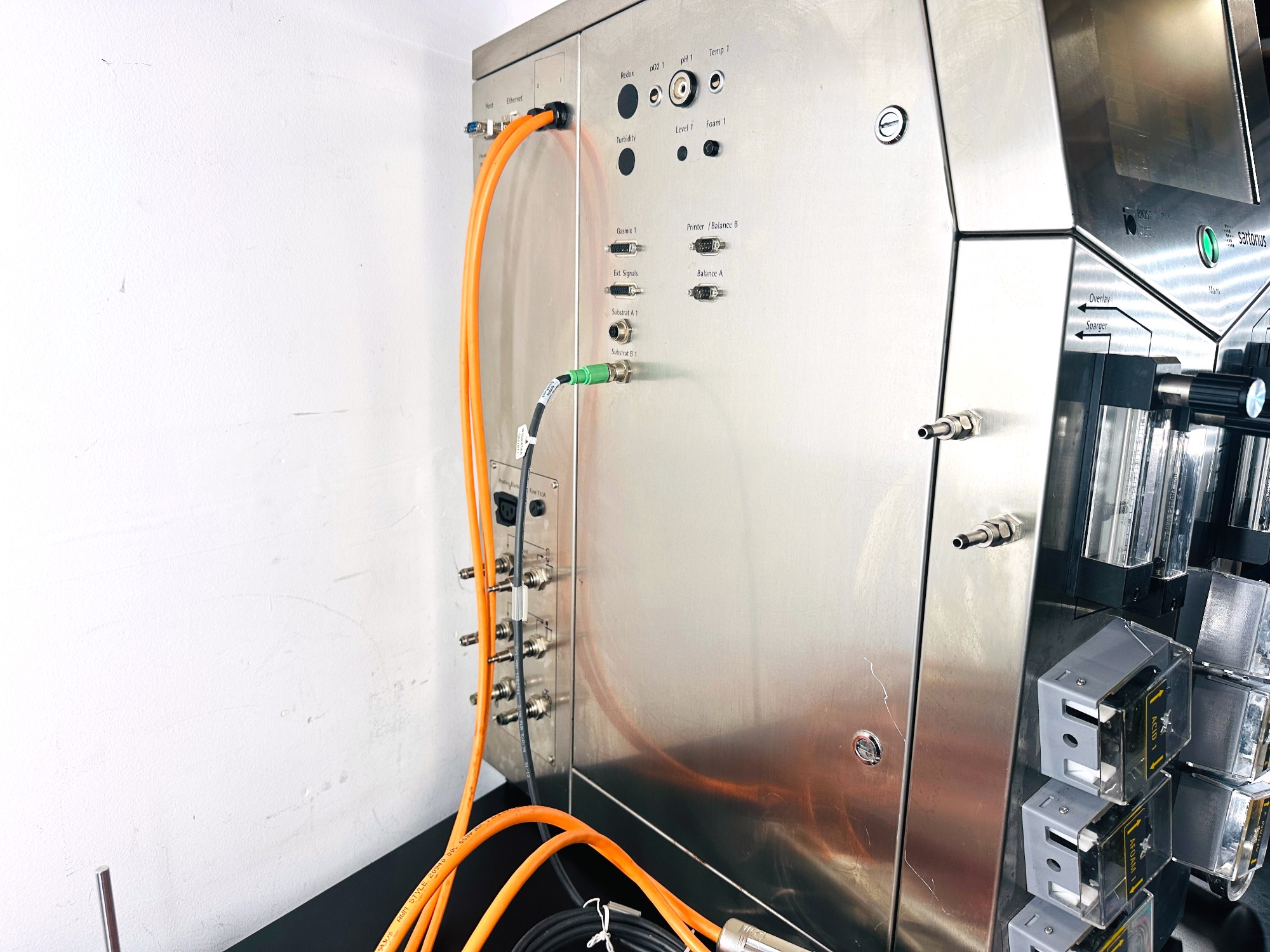 Used Sartorius Biostat B-Plus 8843415 Benchtop Bioreactor Controller with Accessories