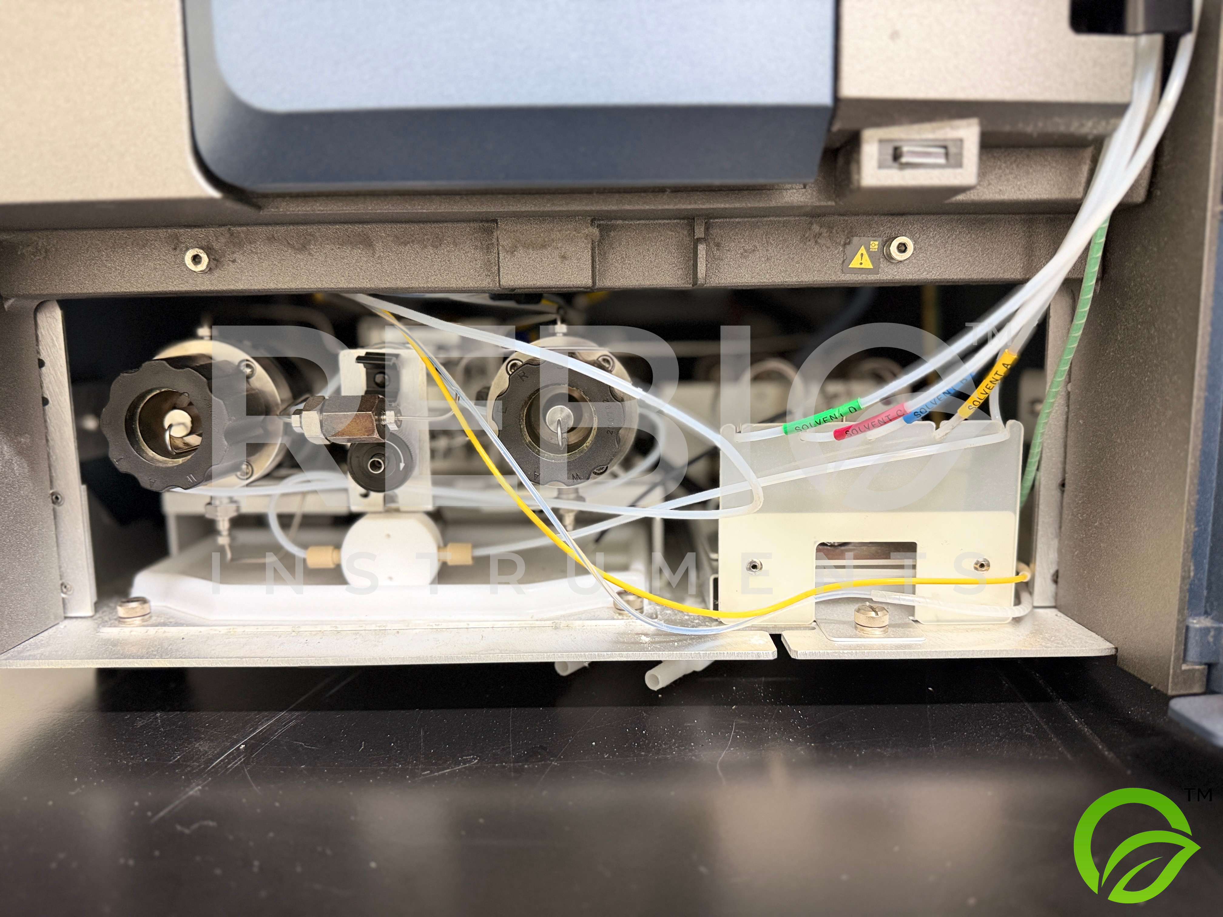 Used Waters Alliance e2695 HPLC Separation Module with 2475 FLR Detector