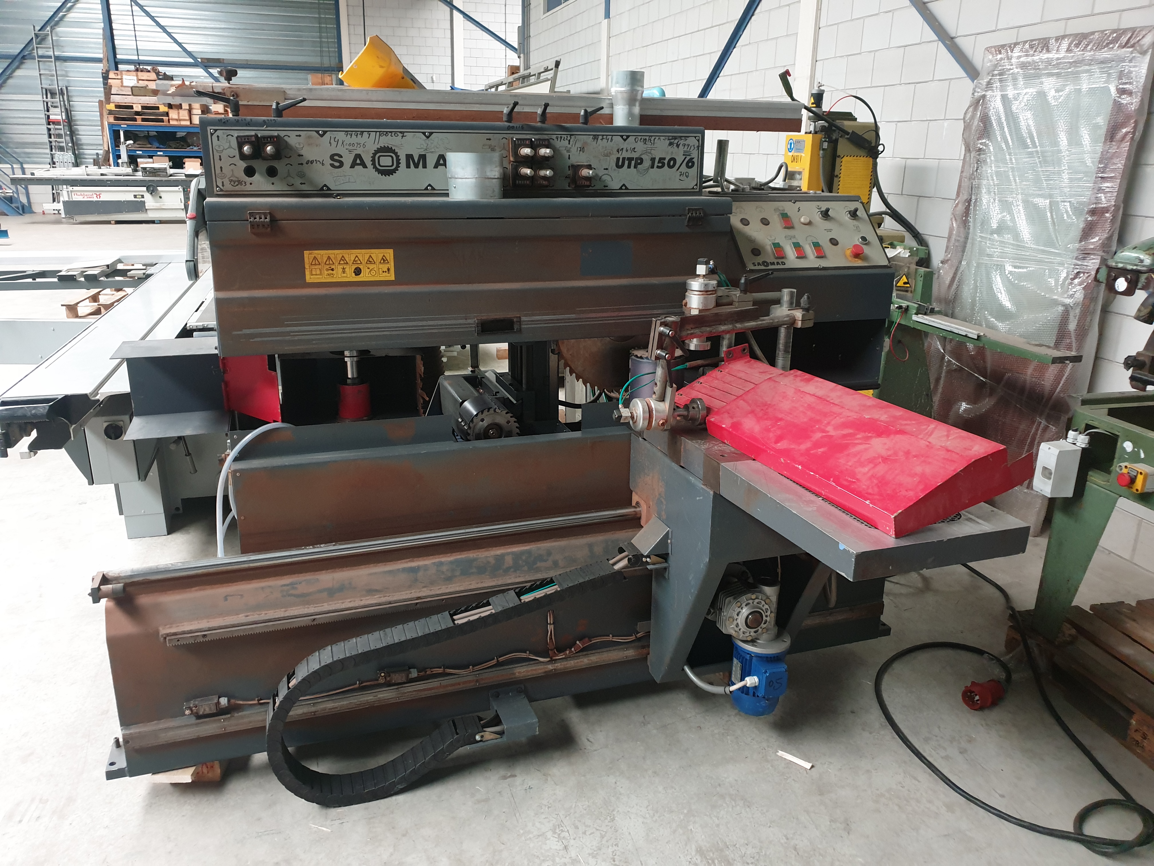 Usado 1999 SAOMAD UTP 150/6