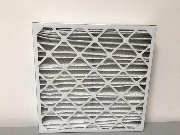 Used Flanders Pre Pleat 40 LPD 80255.042424  - 24'' x 24'' x 4'' - HC Pleated Filters