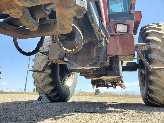 Used 1982 International 5488 Tractor