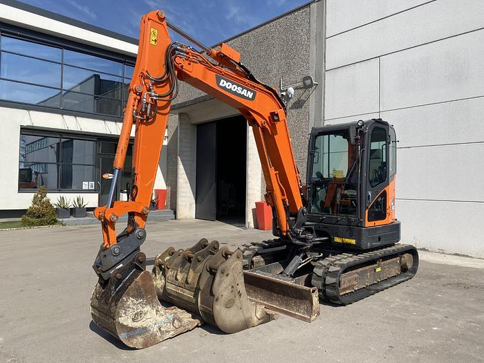 Usato 2016 DOOSAN DX63-3