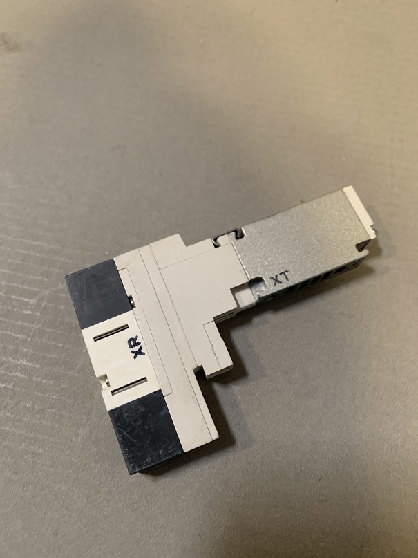 Used SMC Solenoid Valve VQ1200-5