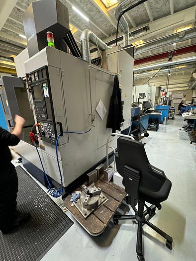 Used BRUGT VERTIKALT BEARBEJDNINGSCENTER FABR. MORI SEIKI, MODEL SV 500/40