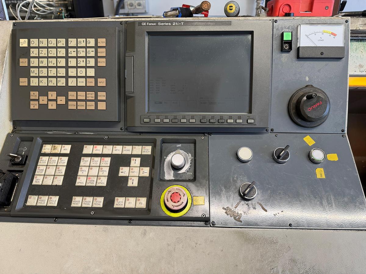 Used BRUGT CNC-DREJEBÆNK FABR. COLCHESTER, MODEL TORNADO 80