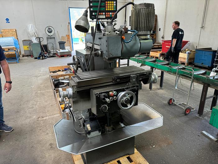 Used BRUGT VÆRKTØJSFRÆSER FABR. SCHAUBLIN, MODEL 22