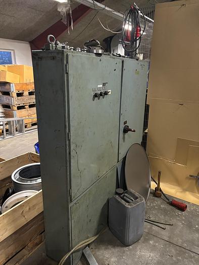 Used BRUGT AUTOMATISK TRYKBÆNK FABR. LEIFELD, MODEL ATM 400
