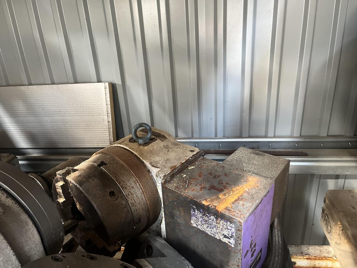 Used BRUGT CNC-VERTIKALT BEARBEJDNINGSCENTER FABR. MAZAK, MODEL VTC 300 C-II