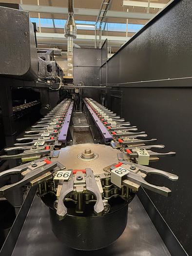 Used MAZAK VARIAXIS 630 5X