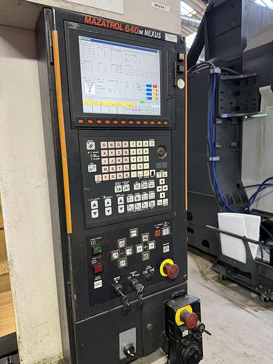 Used BRUGT VERTIKALT BEARBEJDNINGSCENTER FABR. MAZAK, MODEL VCN 510 C