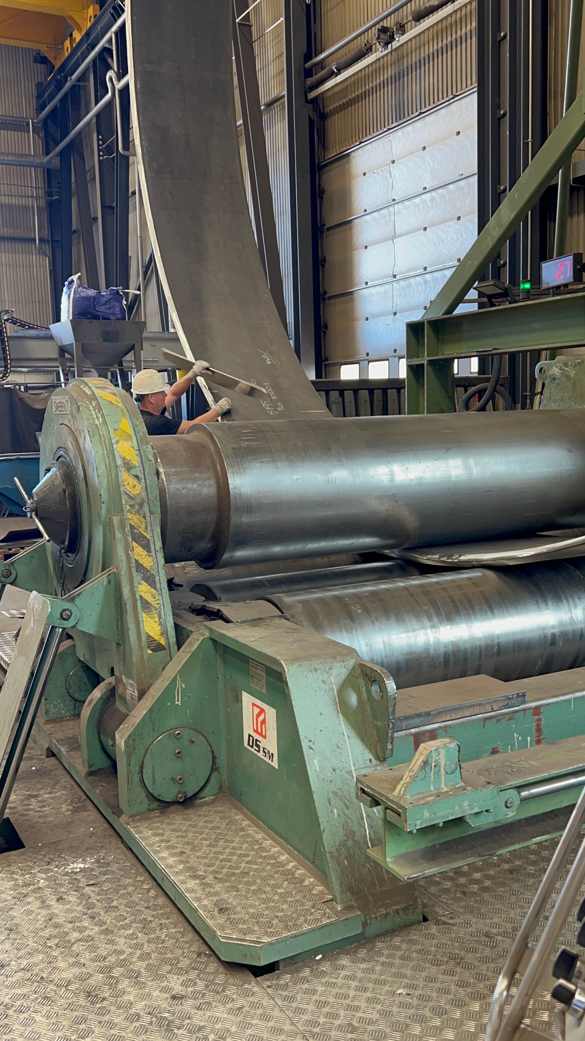 Used USED CNC-BENDING ROLL MANUF. ROUNDO, MODEL PAS 700