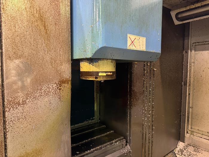 Used BRUGT VERTIKALT BEARBEJDNINGSCENTER FABR. MAZAK, MODEL VTC 200 C