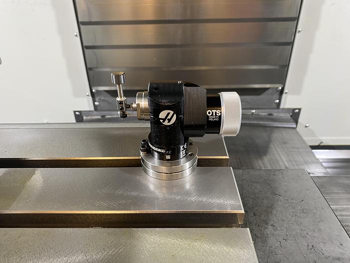 Used BRUGT VERTIKALT BEARBEJDNINGSCENTER MANUF. HAAS, MODEL VF 4SS - ÅRGANG 2021