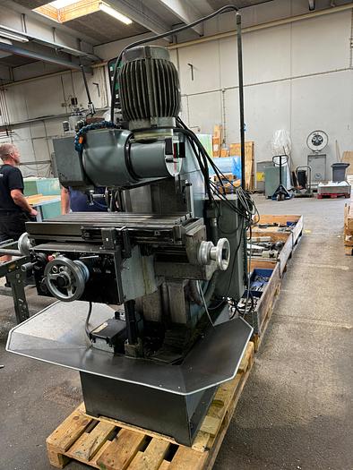 Used BRUGT VÆRKTØJSFRÆSER FABR. SCHAUBLIN, MODEL 22