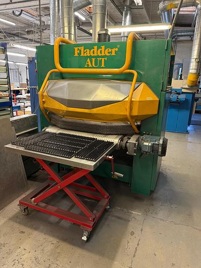 Used BRUGT AUTOMATISK PLADE AFGRATE MASKINE FABR. FLADDER, MODEL AUT 1000 VAC