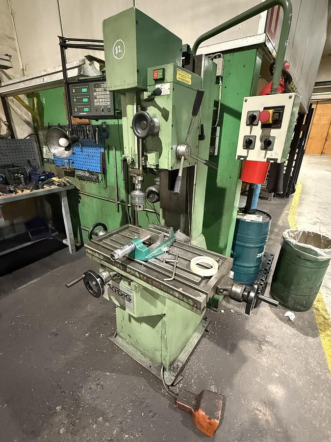 Used BRUGT BORE/FRÆSE MASKINE FABR. MODIG MODEL UBM-AM