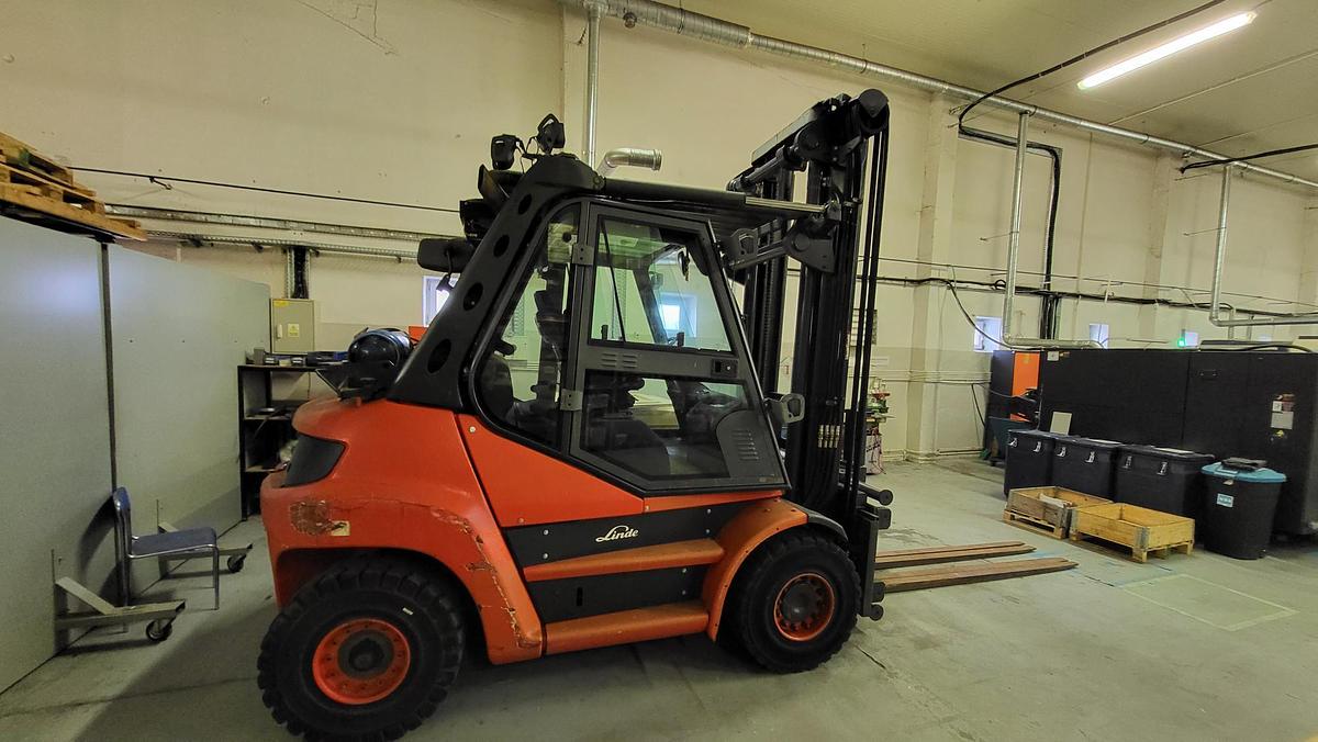 Used BRUGT GAFFELTRUCK FABR. LINDE, MODEL H70T-01